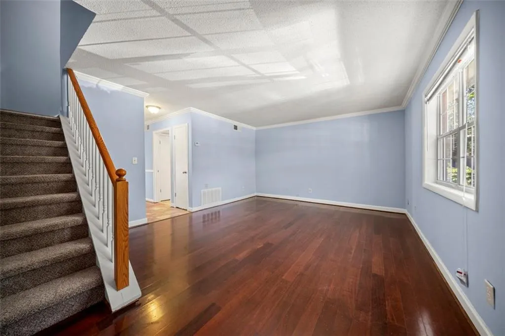 6900 Roswell Road Ne Unit I 4, Atlanta, Georgia 30328, 2 Bedrooms Bedrooms, ,2 BathroomsBathrooms,Residential,Sold,6900 Roswell Road Ne Unit I 4,6905773