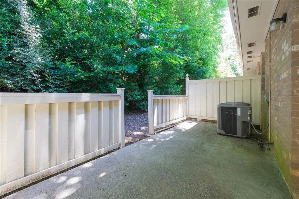 6900 Roswell Road Ne Unit I 4, Atlanta, Georgia 30328, 2 Bedrooms Bedrooms, ,2 BathroomsBathrooms,Residential,Sold,6900 Roswell Road Ne Unit I 4,6905773