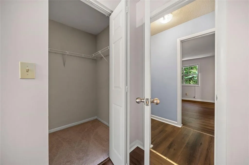 6900 Roswell Road Ne Unit I 4, Atlanta, Georgia 30328, 2 Bedrooms Bedrooms, ,2 BathroomsBathrooms,Residential,Sold,6900 Roswell Road Ne Unit I 4,6905773