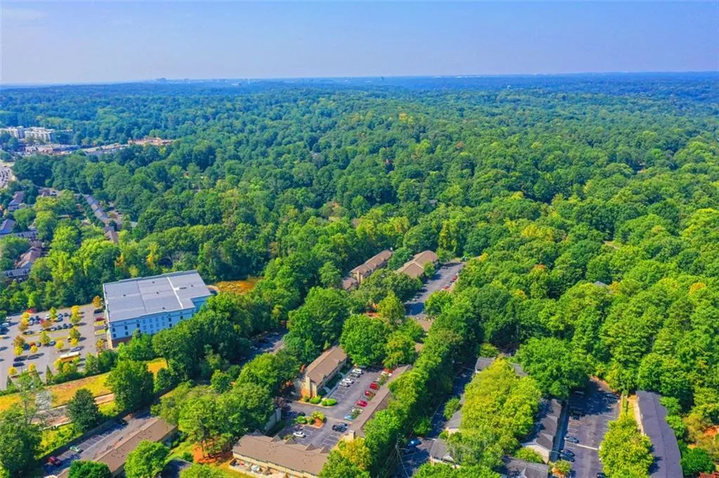 6900 Roswell Road Ne Unit I 4, Atlanta, Georgia 30328, 2 Bedrooms Bedrooms, ,2 BathroomsBathrooms,Residential,Sold,6900 Roswell Road Ne Unit I 4,6905773
