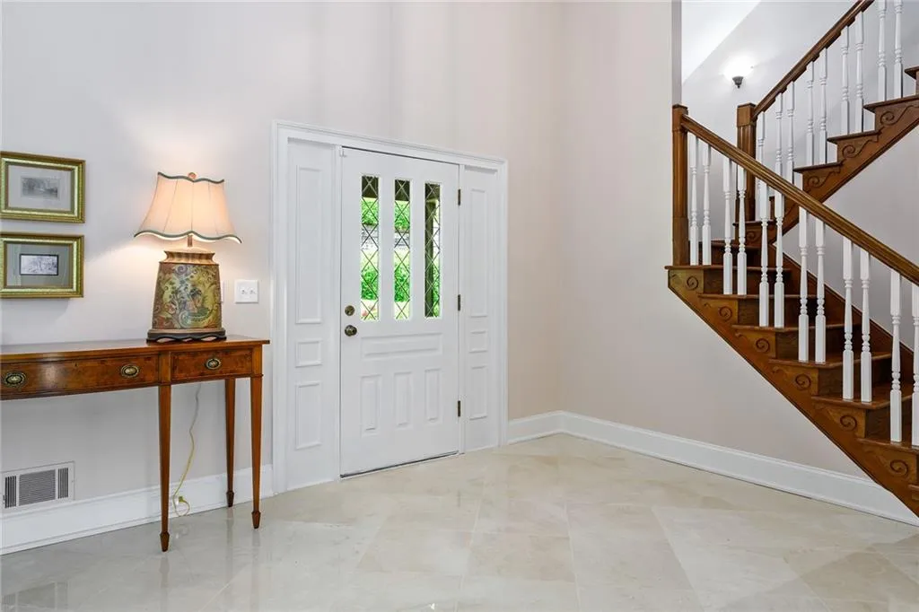 9669 Huntcliff Trace, Sandy Springs, Georgia 30350, 6 Bedrooms Bedrooms, ,4 BathroomsBathrooms,Residential,Sold,9669 Huntcliff Trace,6883425