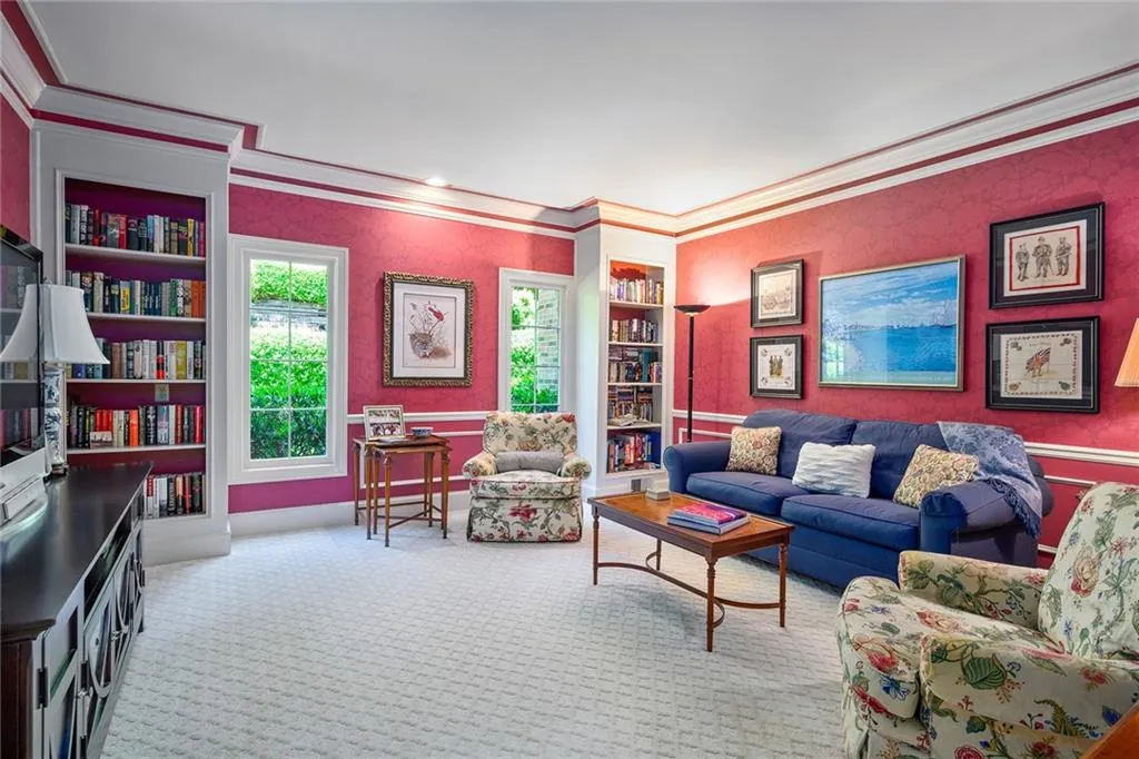 9669 Huntcliff Trace, Sandy Springs, Georgia 30350, 6 Bedrooms Bedrooms, ,4 BathroomsBathrooms,Residential,Sold,9669 Huntcliff Trace,6883425