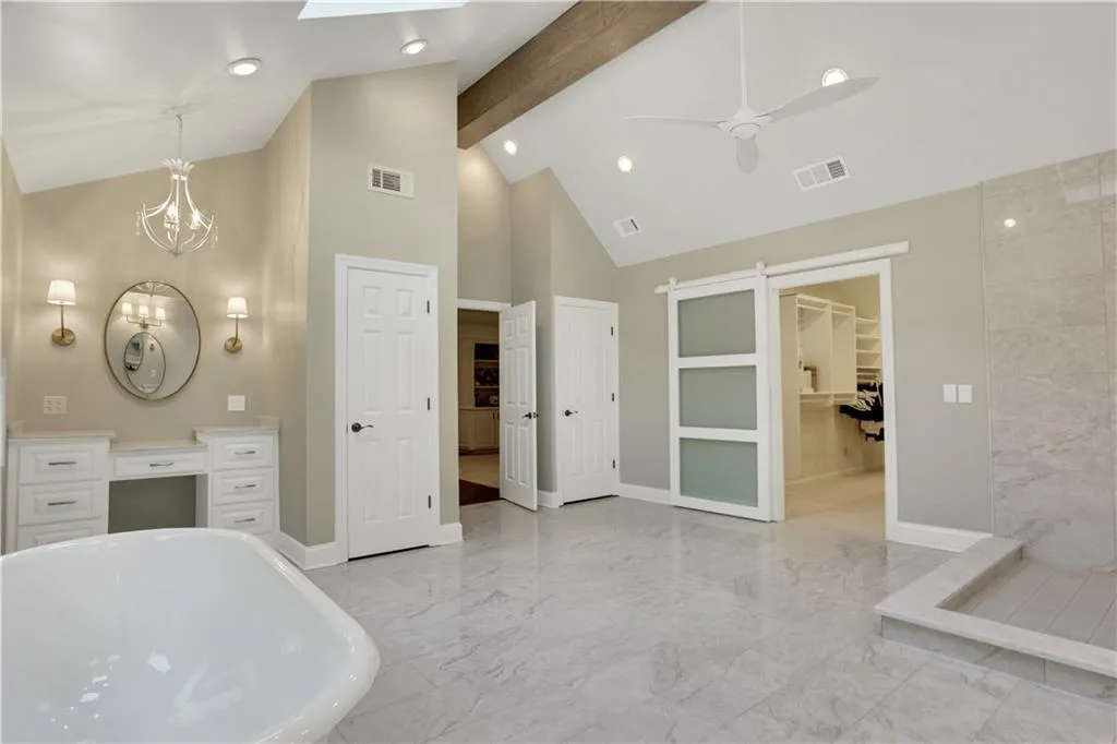 840 Powers Lake Drive, Sandy Springs, Georgia 30327, 6 Bedrooms Bedrooms, ,4 BathroomsBathrooms,Residential,Sold,840 Powers Lake Drive,6967329