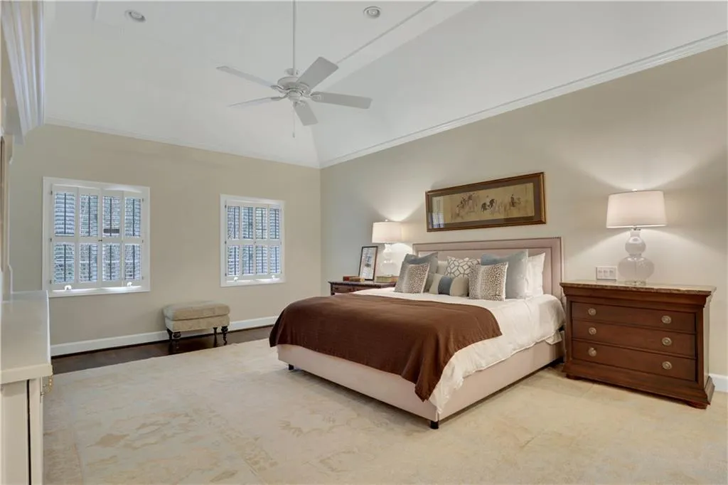 840 Powers Lake Drive, Sandy Springs, Georgia 30327, 6 Bedrooms Bedrooms, ,4 BathroomsBathrooms,Residential,Sold,840 Powers Lake Drive,6967329