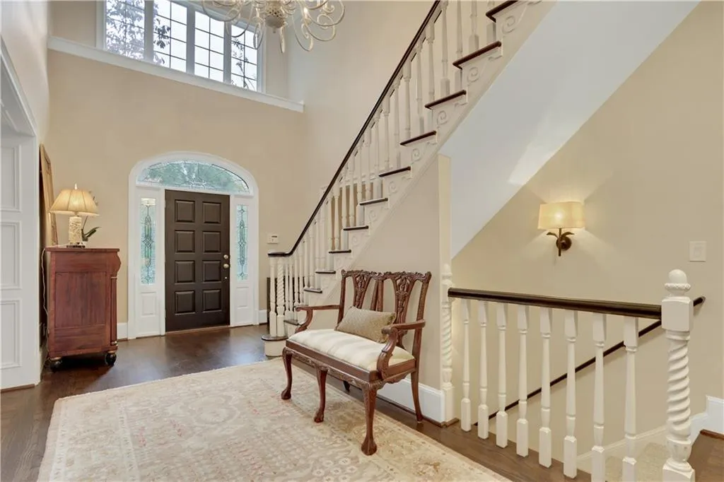 840 Powers Lake Drive, Sandy Springs, Georgia 30327, 6 Bedrooms Bedrooms, ,4 BathroomsBathrooms,Residential,Sold,840 Powers Lake Drive,6967329
