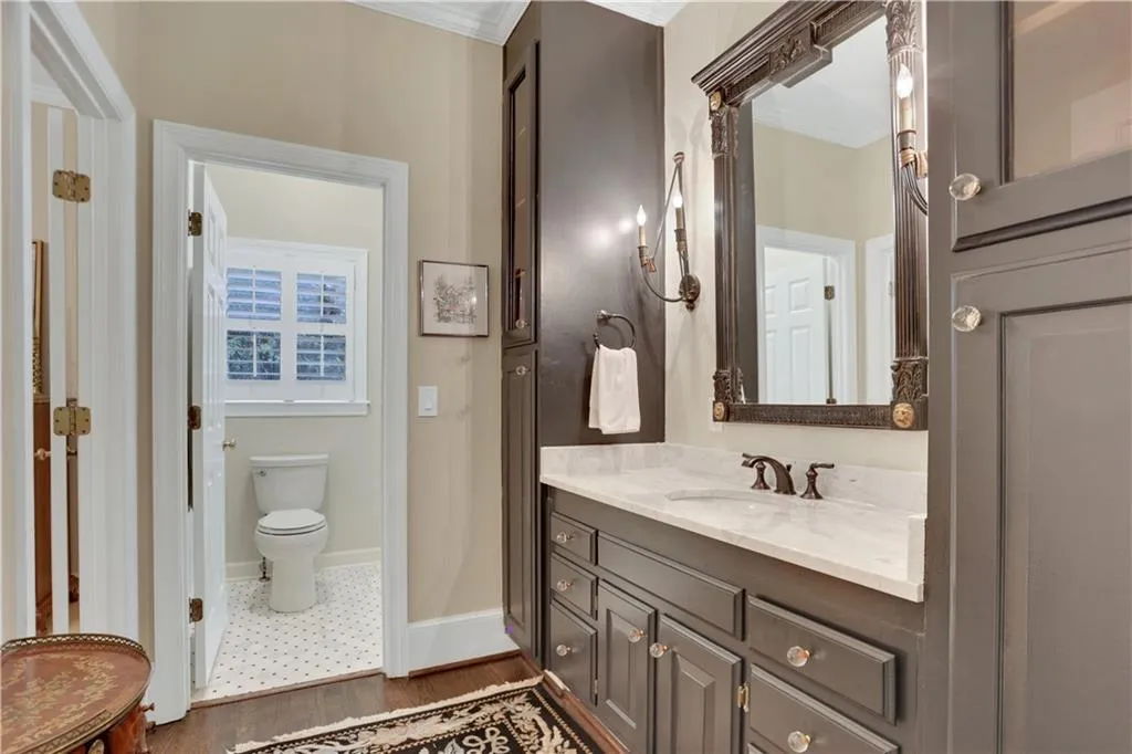 840 Powers Lake Drive, Sandy Springs, Georgia 30327, 6 Bedrooms Bedrooms, ,4 BathroomsBathrooms,Residential,Sold,840 Powers Lake Drive,6967329