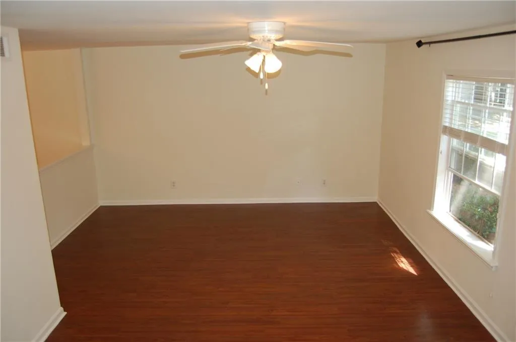 1303 Brighton Point, Sandy Springs, Georgia 30328, 3 Bedrooms Bedrooms, ,2 BathroomsBathrooms,Residential,Sold,1303 Brighton Point,6068670