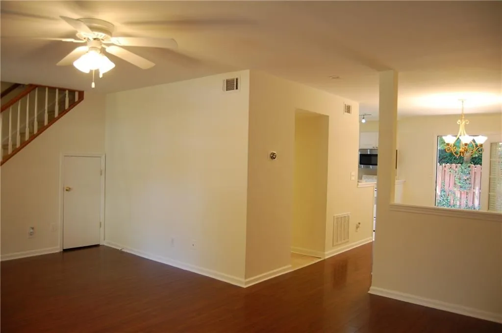 1303 Brighton Point, Sandy Springs, Georgia 30328, 3 Bedrooms Bedrooms, ,2 BathroomsBathrooms,Residential,Sold,1303 Brighton Point,6068670