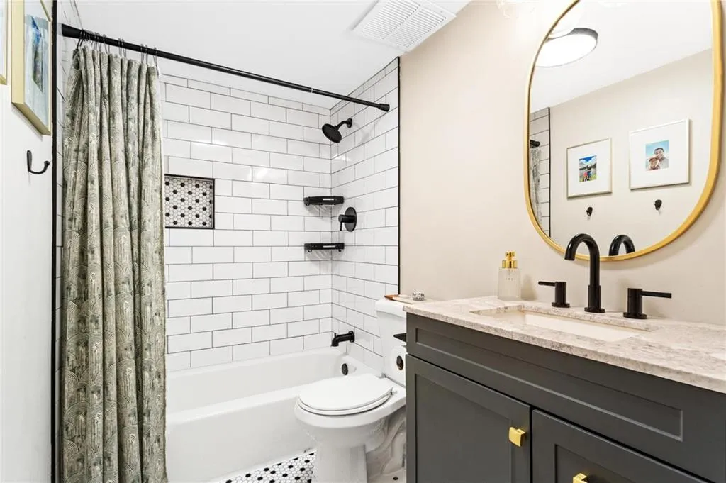 1150 Collier Road Nw Unit A10, Atlanta, Georgia 30318, 1 Bedroom Bedrooms, 0 ,1 BathroomBathrooms,Residential,For Sale,1150 Collier Road Nw Unit A10,7715863