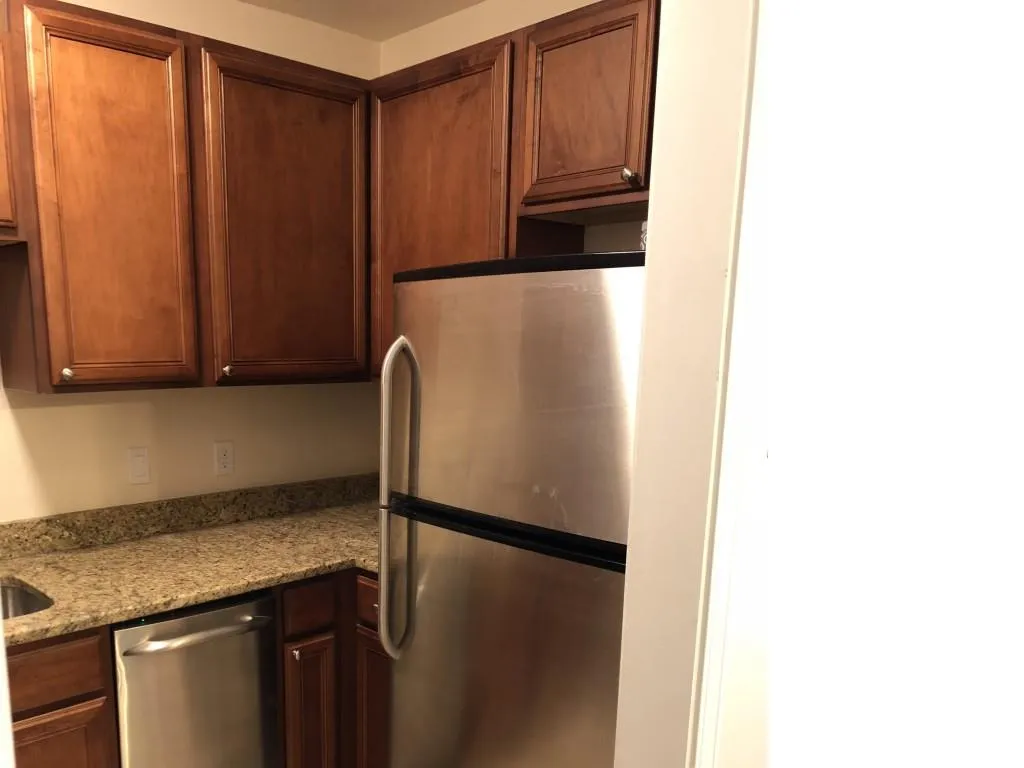 6980 Roswell Road Unit B11, Atlanta, Georgia 30328, 1 Bedroom Bedrooms, ,1 BathroomBathrooms,Residential,Sold,6980 Roswell Road Unit B11,6020954