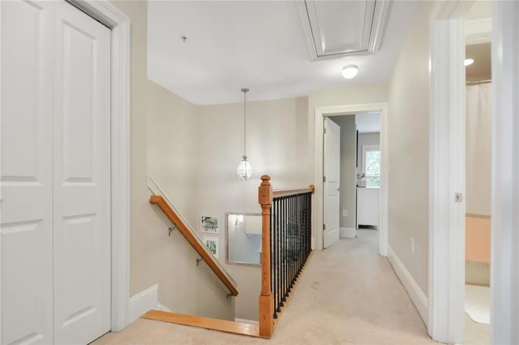 234 Le Gran Bend, Sandy Springs, Georgia 30328, 3 Bedrooms Bedrooms, ,2 BathroomsBathrooms,Residential,Sold,234 Le Gran Bend,6811109