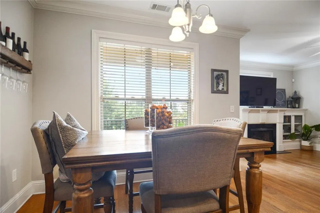 234 Le Gran Bend, Sandy Springs, Georgia 30328, 3 Bedrooms Bedrooms, ,2 BathroomsBathrooms,Residential,Sold,234 Le Gran Bend,6811109