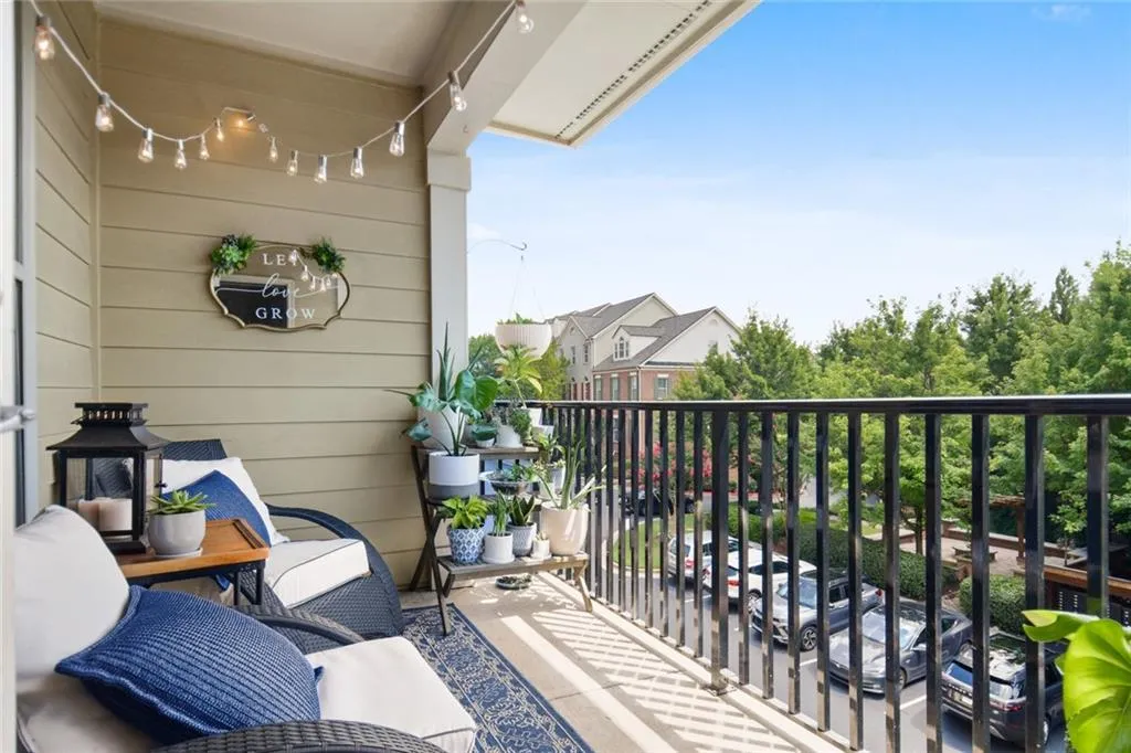 234 Le Gran Bend, Sandy Springs, Georgia 30328, 3 Bedrooms Bedrooms, ,2 BathroomsBathrooms,Residential,Sold,234 Le Gran Bend,6811109