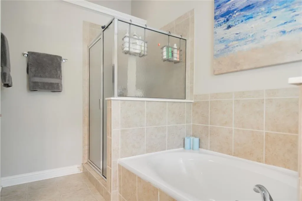 234 Le Gran Bend, Sandy Springs, Georgia 30328, 3 Bedrooms Bedrooms, ,2 BathroomsBathrooms,Residential,Sold,234 Le Gran Bend,6811109