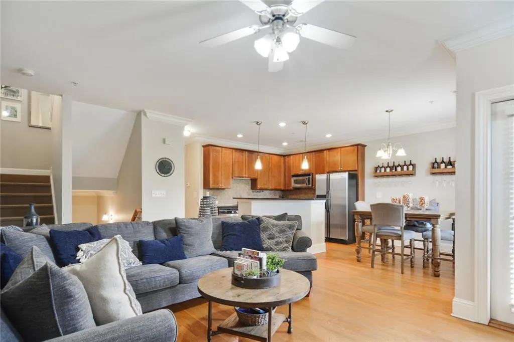 234 Le Gran Bend, Sandy Springs, Georgia 30328, 3 Bedrooms Bedrooms, ,2 BathroomsBathrooms,Residential,Sold,234 Le Gran Bend,6811109