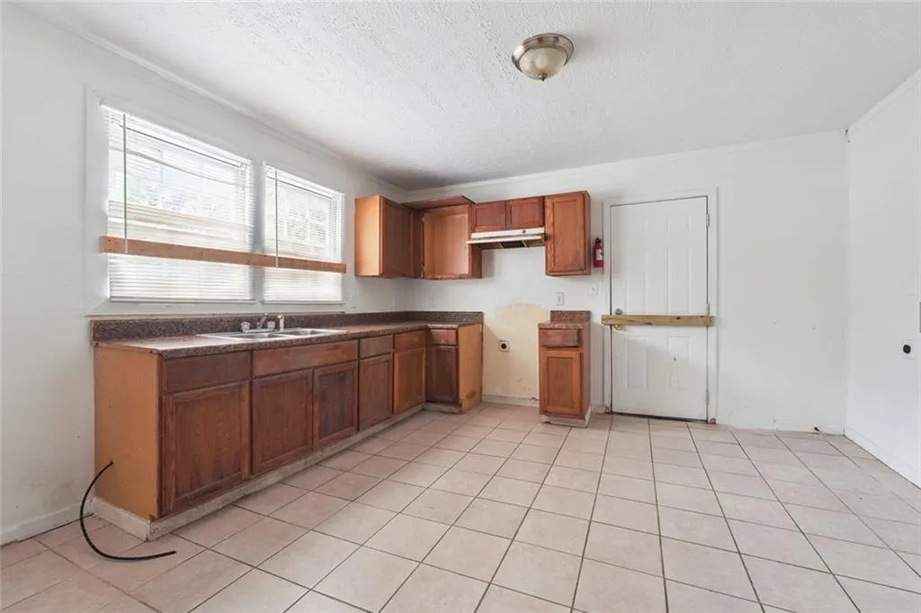 784 Commercial Avenue Nw, Atlanta, Georgia 30318, 3 Bedrooms Bedrooms, ,2 BathroomsBathrooms,Residential,For Sale,784 Commercial Avenue Nw,7658770