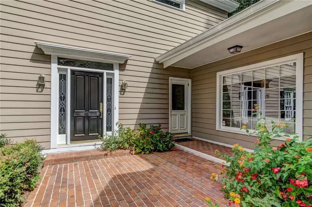 250 Amherst Court, Sandy Springs, Georgia 30328, 4 Bedrooms Bedrooms, ,2 BathroomsBathrooms,Residential,Sold,250 Amherst Court,6092158