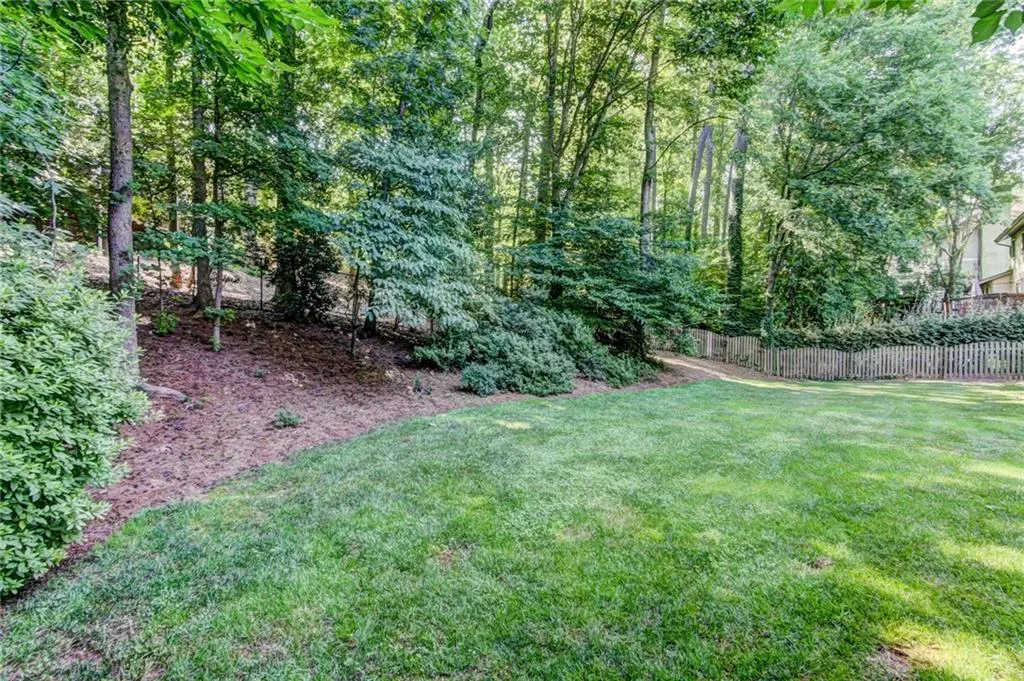 250 Amherst Court, Sandy Springs, Georgia 30328, 4 Bedrooms Bedrooms, ,2 BathroomsBathrooms,Residential,Sold,250 Amherst Court,6092158