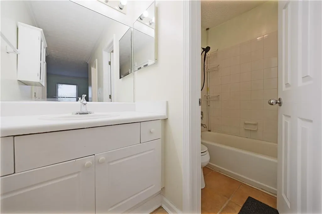 303 Summit North Drive Ne, Atlanta, Georgia 30324, 1 Bedroom Bedrooms, 0 ,1 BathroomBathrooms,Residential,For Sale,303 Summit North Drive Ne,7738536
