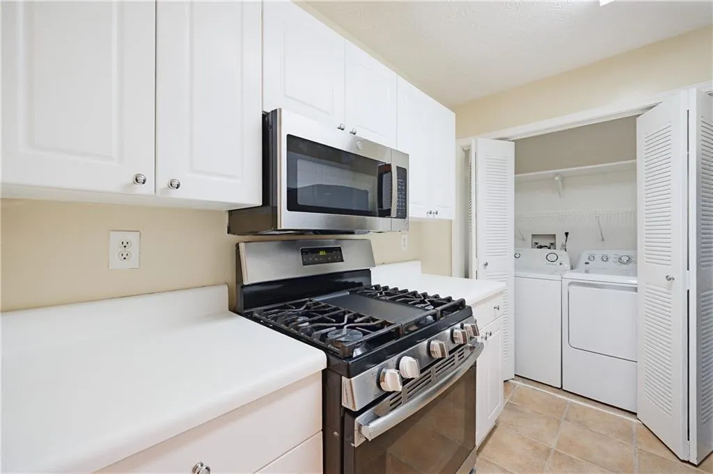 303 Summit North Drive Ne, Atlanta, Georgia 30324, 1 Bedroom Bedrooms, 0 ,1 BathroomBathrooms,Residential,For Sale,303 Summit North Drive Ne,7738536