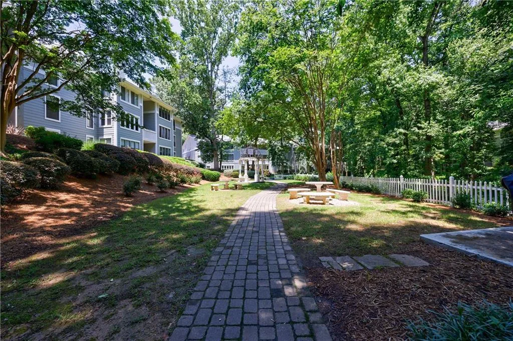303 Summit North Drive Ne, Atlanta, Georgia 30324, 1 Bedroom Bedrooms, 0 ,1 BathroomBathrooms,Residential,For Sale,303 Summit North Drive Ne,7738536