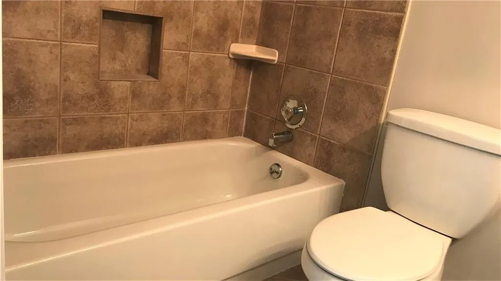 63 Mount Vernon Circle, Atlanta, Georgia 30338, 2 Bedrooms Bedrooms, ,2 BathroomsBathrooms,Residential,Sold,63 Mount Vernon Circle,6531408