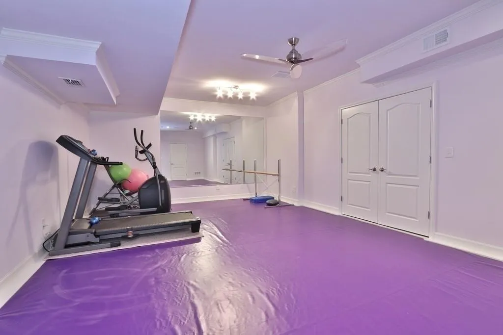 808 Stratford Court, Sandy Springs, Georgia 30350, 6 Bedrooms Bedrooms, ,6 BathroomsBathrooms,Residential,Sold,808 Stratford Court,6551437