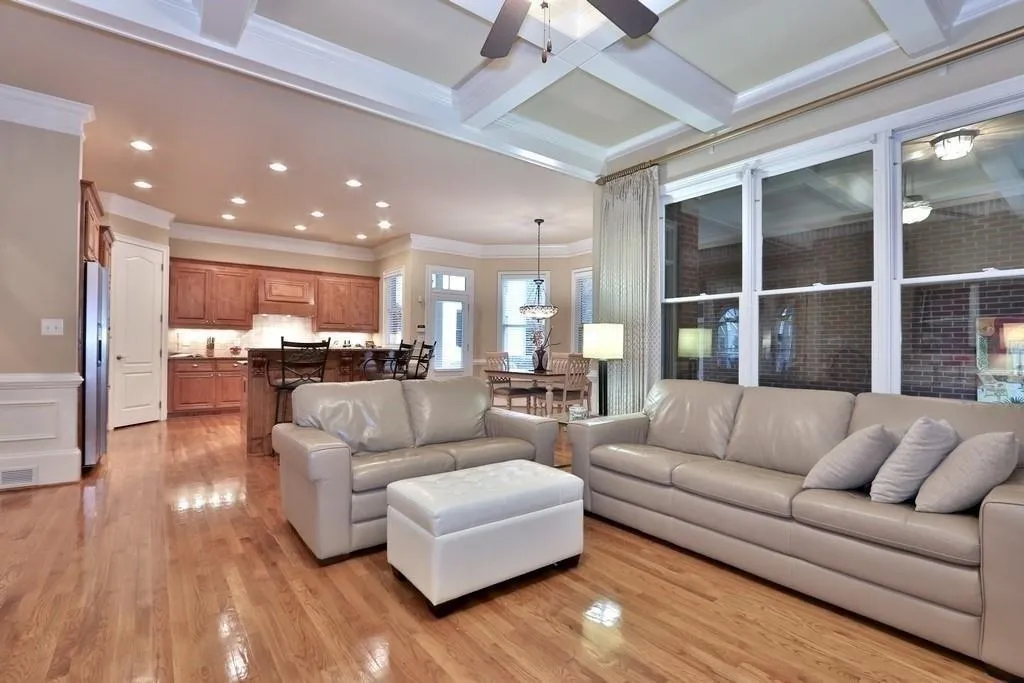 808 Stratford Court, Sandy Springs, Georgia 30350, 6 Bedrooms Bedrooms, ,6 BathroomsBathrooms,Residential,Sold,808 Stratford Court,6551437