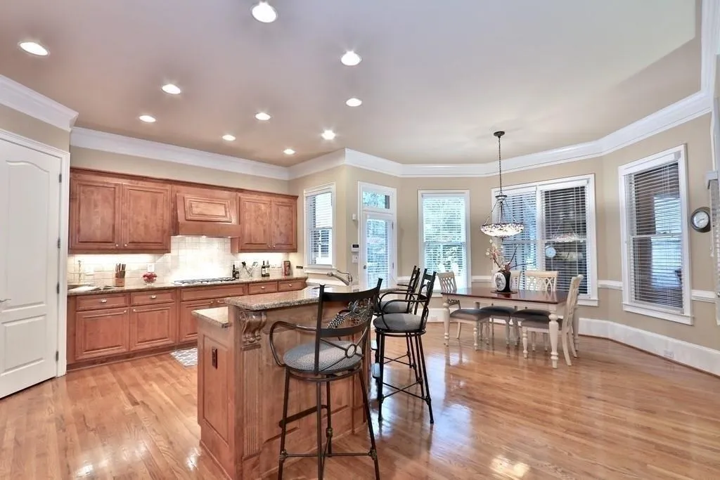 808 Stratford Court, Sandy Springs, Georgia 30350, 6 Bedrooms Bedrooms, ,6 BathroomsBathrooms,Residential,Sold,808 Stratford Court,6551437