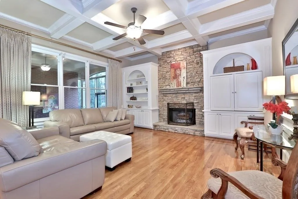 808 Stratford Court, Sandy Springs, Georgia 30350, 6 Bedrooms Bedrooms, ,6 BathroomsBathrooms,Residential,Sold,808 Stratford Court,6551437