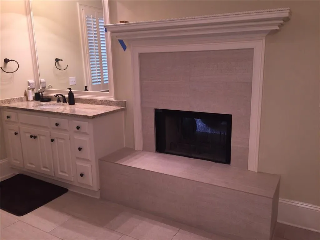 235 Gold Creek Court, Sandy Springs, Georgia 30350, 6 Bedrooms Bedrooms, ,6 BathroomsBathrooms,Residential,Sold,235 Gold Creek Court,5620784