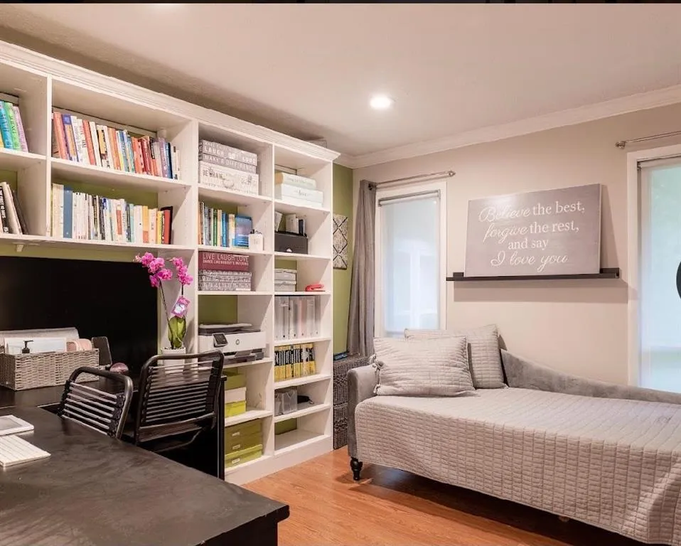 5147 Roswell Road Unit 9, Atlanta, Georgia 30342, 2 Bedrooms Bedrooms, ,1 BathroomBathrooms,Residential,Sold,5147 Roswell Road Unit 9,6988648