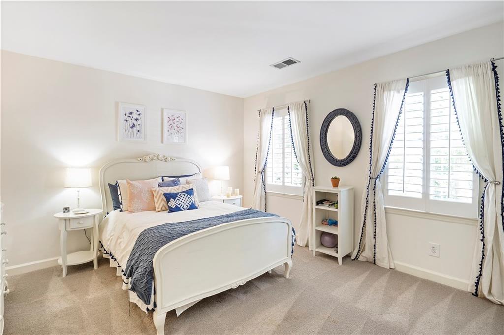 6760 Chesapeake Point, Sandy Springs, Georgia 30328, 4 Bedrooms Bedrooms, ,4 BathroomsBathrooms,Residential,Sold,6760 Chesapeake Point,7294943