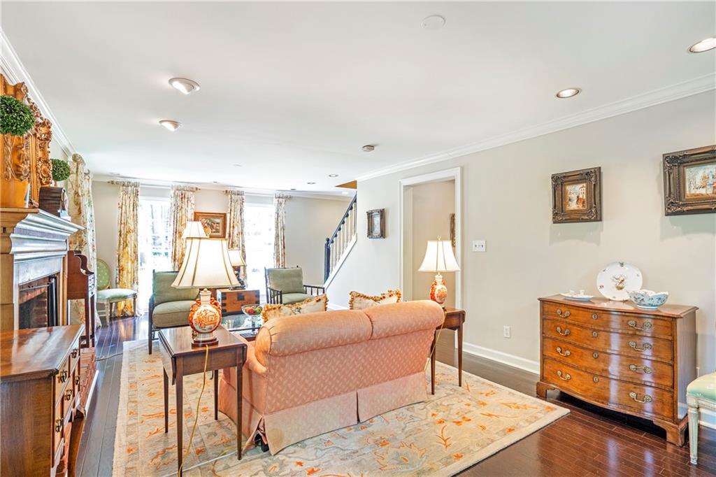 6760 Chesapeake Point, Sandy Springs, Georgia 30328, 4 Bedrooms Bedrooms, ,4 BathroomsBathrooms,Residential,Sold,6760 Chesapeake Point,7294943