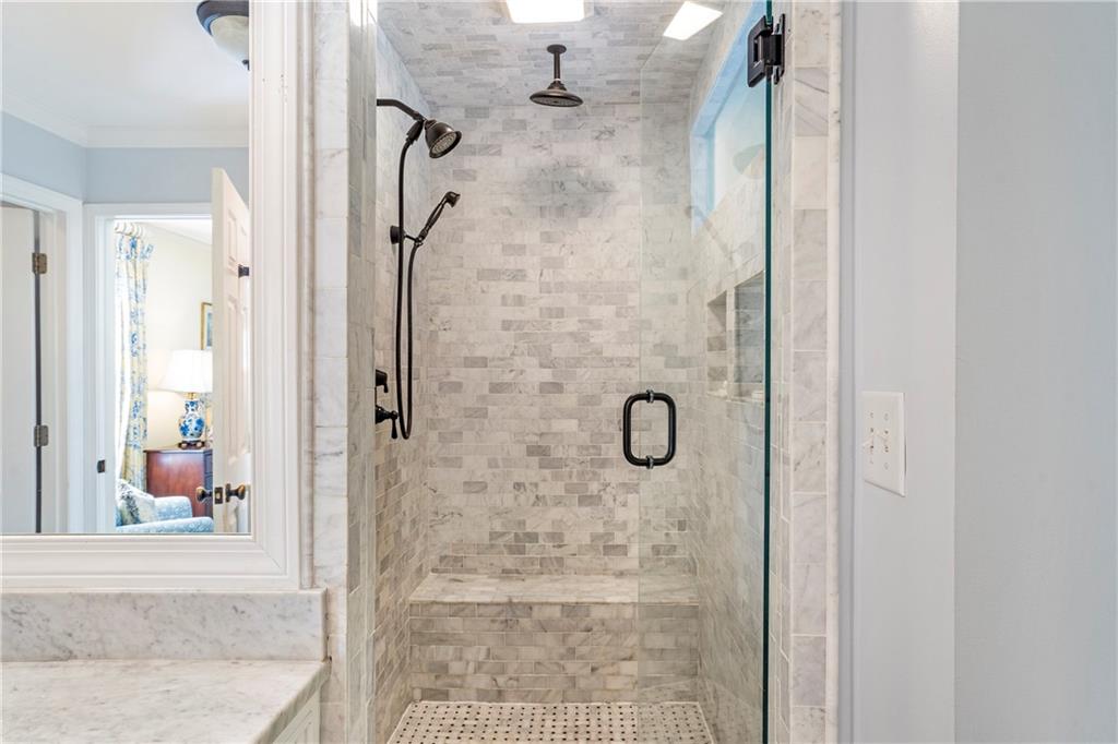 6760 Chesapeake Point, Sandy Springs, Georgia 30328, 4 Bedrooms Bedrooms, ,4 BathroomsBathrooms,Residential,Sold,6760 Chesapeake Point,7294943