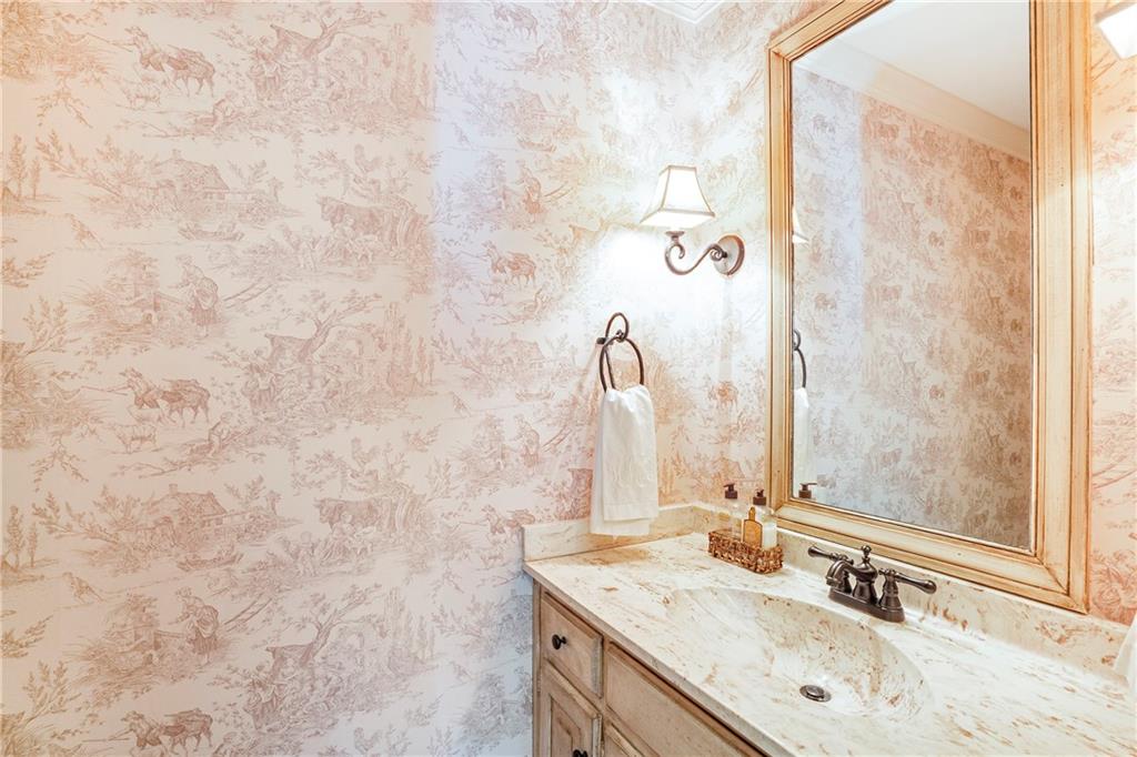 6760 Chesapeake Point, Sandy Springs, Georgia 30328, 4 Bedrooms Bedrooms, ,4 BathroomsBathrooms,Residential,Sold,6760 Chesapeake Point,7294943