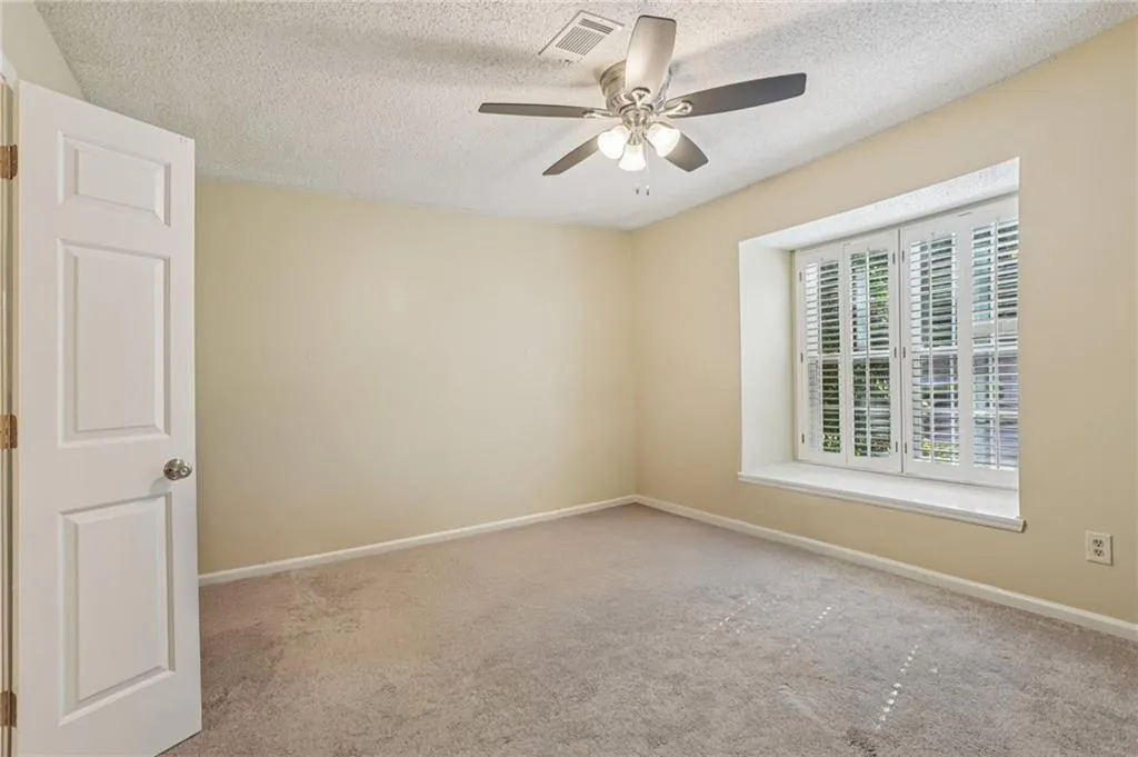 208 Bainbridge Drive, Atlanta, Georgia 30327, 2 Bedrooms Bedrooms, ,2 BathroomsBathrooms,Residential,For Sale,208 Bainbridge Drive,7615087