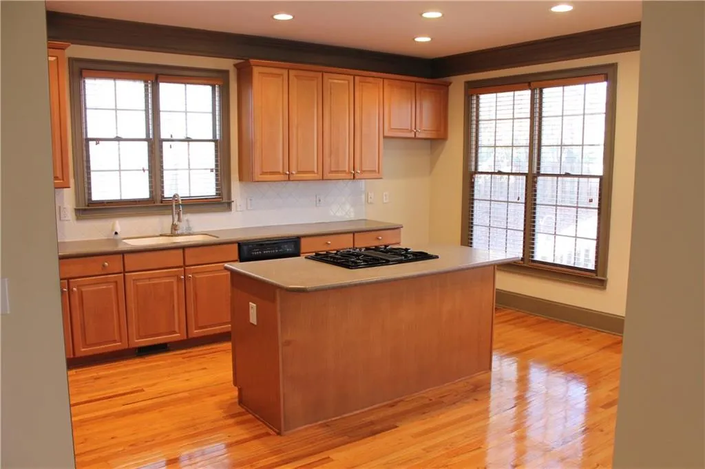 996 Pitts Road Unit H, Sandy Springs, Georgia 30350, 4 Bedrooms Bedrooms, ,5 BathroomsBathrooms,Residential,Sold,996 Pitts Road Unit H,5942539