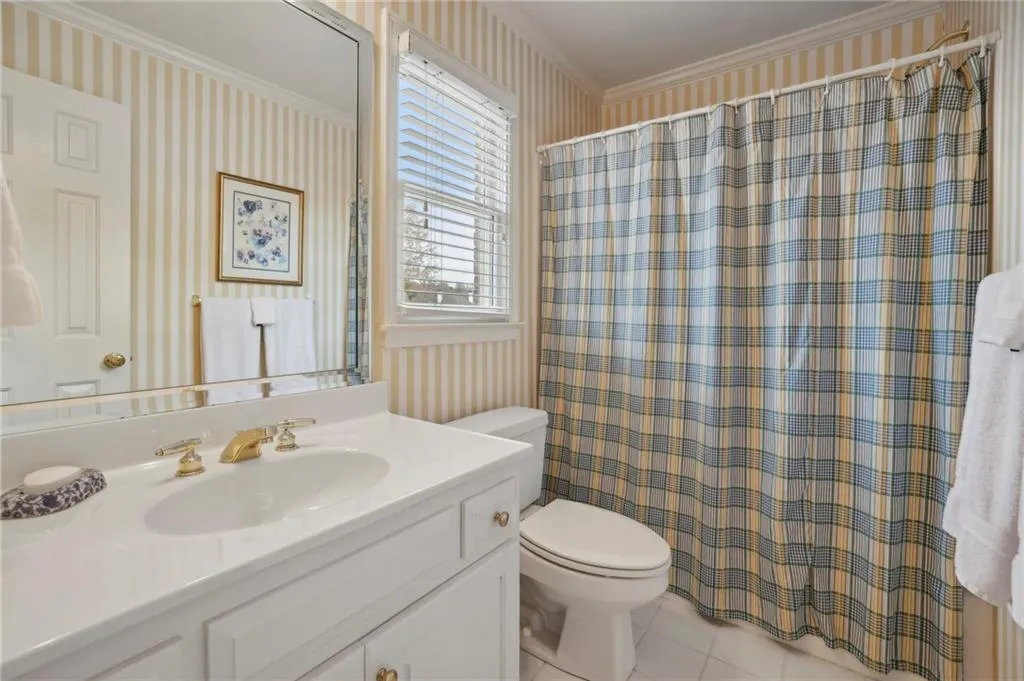 Private bath for upstairs bedroom #1