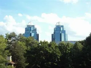 61 Dunwoody Springs Drive, Atlanta, Georgia 30328, 2 Bedrooms Bedrooms, ,2 BathroomsBathrooms,Residential,Sold,61 Dunwoody Springs Drive,6954370