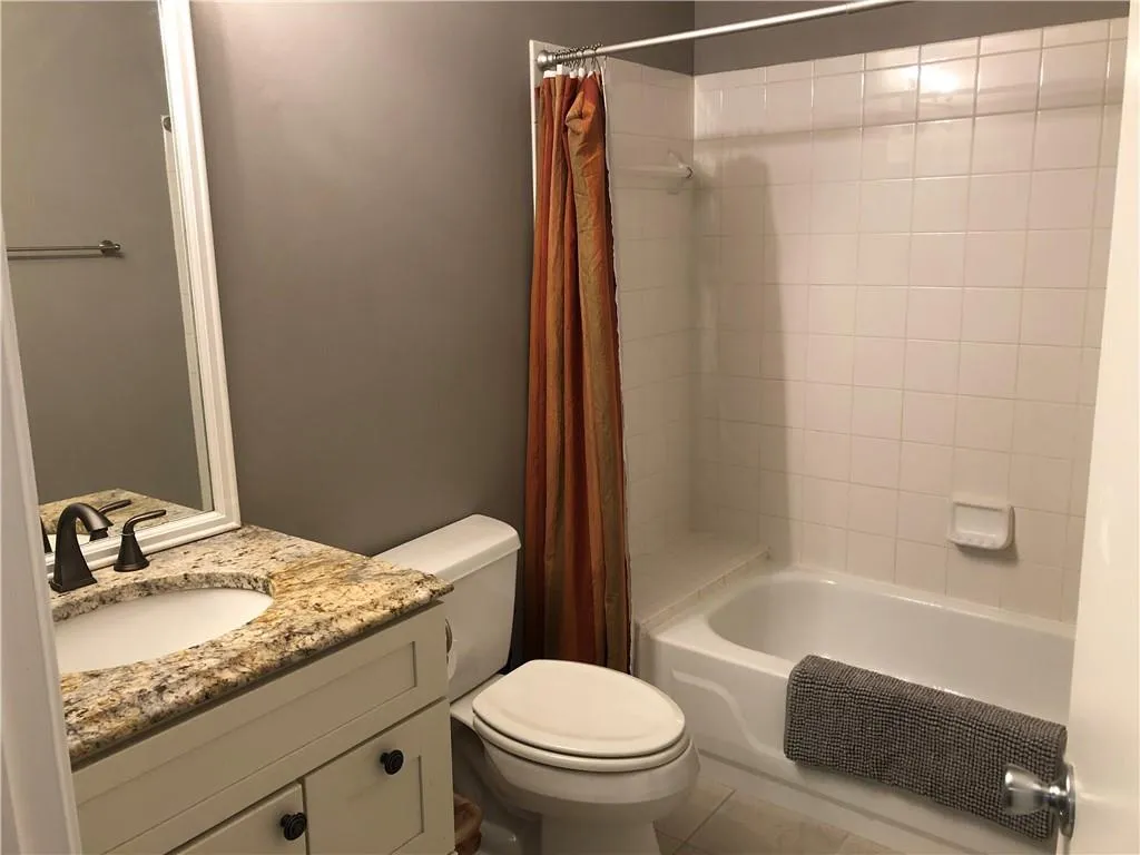61 Dunwoody Springs Drive, Atlanta, Georgia 30328, 2 Bedrooms Bedrooms, ,2 BathroomsBathrooms,Residential,Sold,61 Dunwoody Springs Drive,6954370