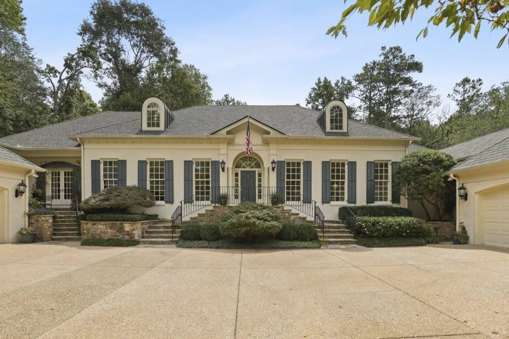 4765 Harris Trail Nw, Atlanta, Georgia 30327, 6 Bedrooms Bedrooms, ,6 BathroomsBathrooms,Residential,Sold,4765 Harris Trail Nw,6784453