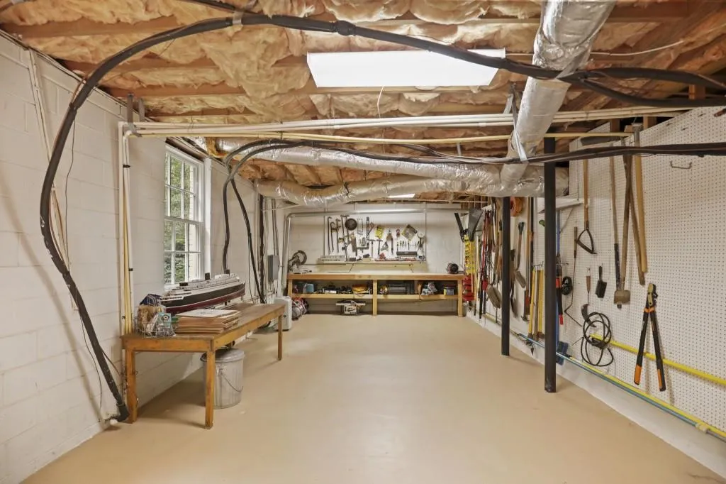 4765 Harris Trail Nw, Atlanta, Georgia 30327, 6 Bedrooms Bedrooms, ,6 BathroomsBathrooms,Residential,Sold,4765 Harris Trail Nw,6784453