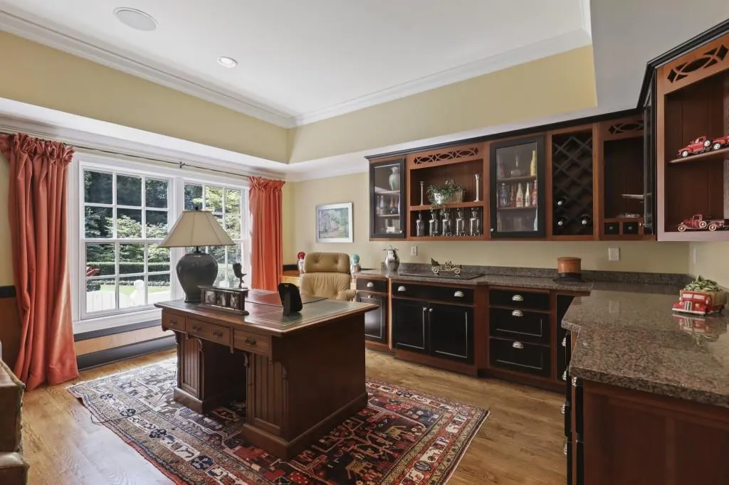 4765 Harris Trail Nw, Atlanta, Georgia 30327, 6 Bedrooms Bedrooms, ,6 BathroomsBathrooms,Residential,Sold,4765 Harris Trail Nw,6784453