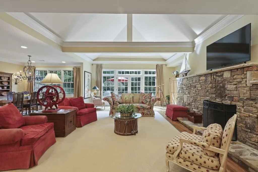 4765 Harris Trail Nw, Atlanta, Georgia 30327, 6 Bedrooms Bedrooms, ,6 BathroomsBathrooms,Residential,Sold,4765 Harris Trail Nw,6784453