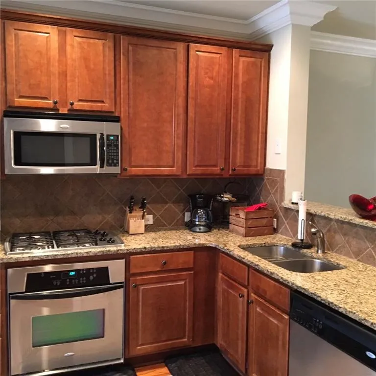 847 Perennial Drive Unit 97, Atlanta, Georgia 30328, 2 Bedrooms Bedrooms, ,2 BathroomsBathrooms,Residential,Sold,847 Perennial Drive Unit 97,5613378