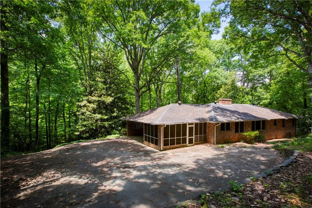5131 Long Island Drive, Sandy Springs, Georgia 30327, 3 Bedrooms Bedrooms, ,2 BathroomsBathrooms,Land,Sold,5131 Long Island Drive,6727553