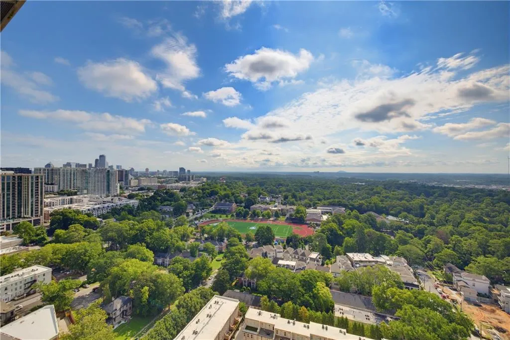 2881 Peachtree Road Ne Unit 2603, Atlanta, Georgia 30305, 3 Bedrooms Bedrooms, 0 ,3 BathroomsBathrooms,Residential,For Sale,2881 Peachtree Road Ne Unit 2603,7827052