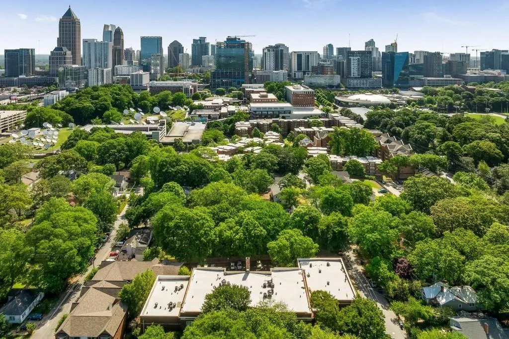 1041 State Street Nw Unit 23, Atlanta, Georgia 30318, 2 Bedrooms Bedrooms, ,2 BathroomsBathrooms,Residential,For Sale,1041 State Street Nw Unit 23,7607755