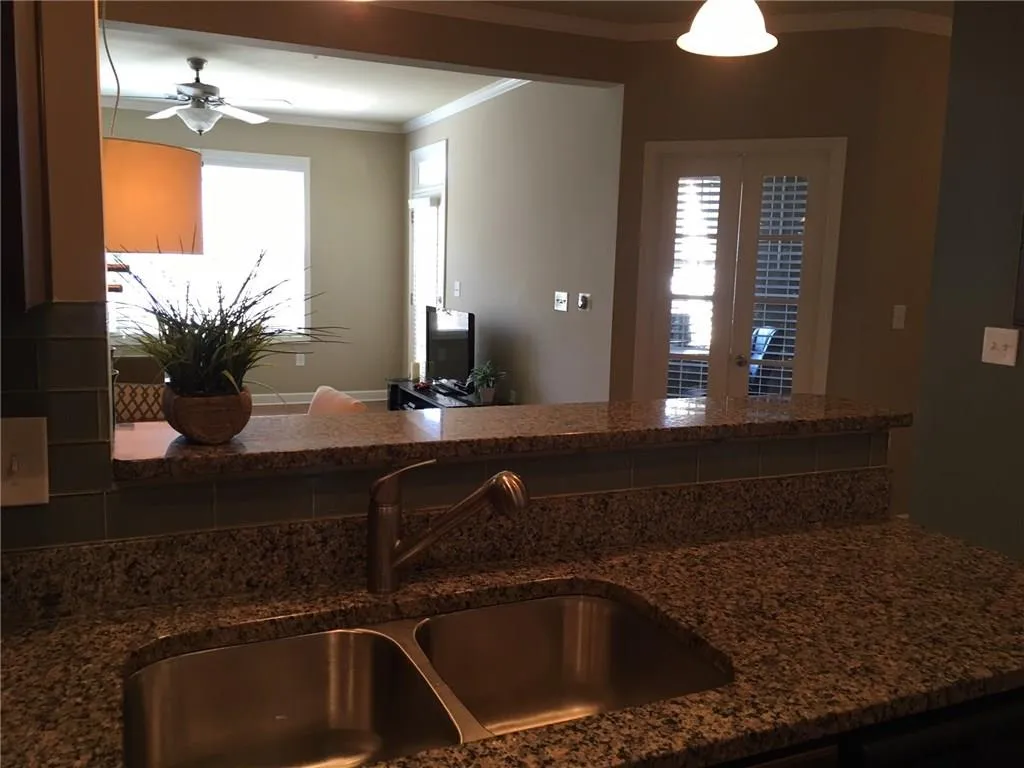 7265 Glisten Avenue Unit 115, Sandy Springs, Georgia 30328, 2 Bedrooms Bedrooms, ,2 BathroomsBathrooms,Residential,Sold,7265 Glisten Avenue Unit 115,5778999